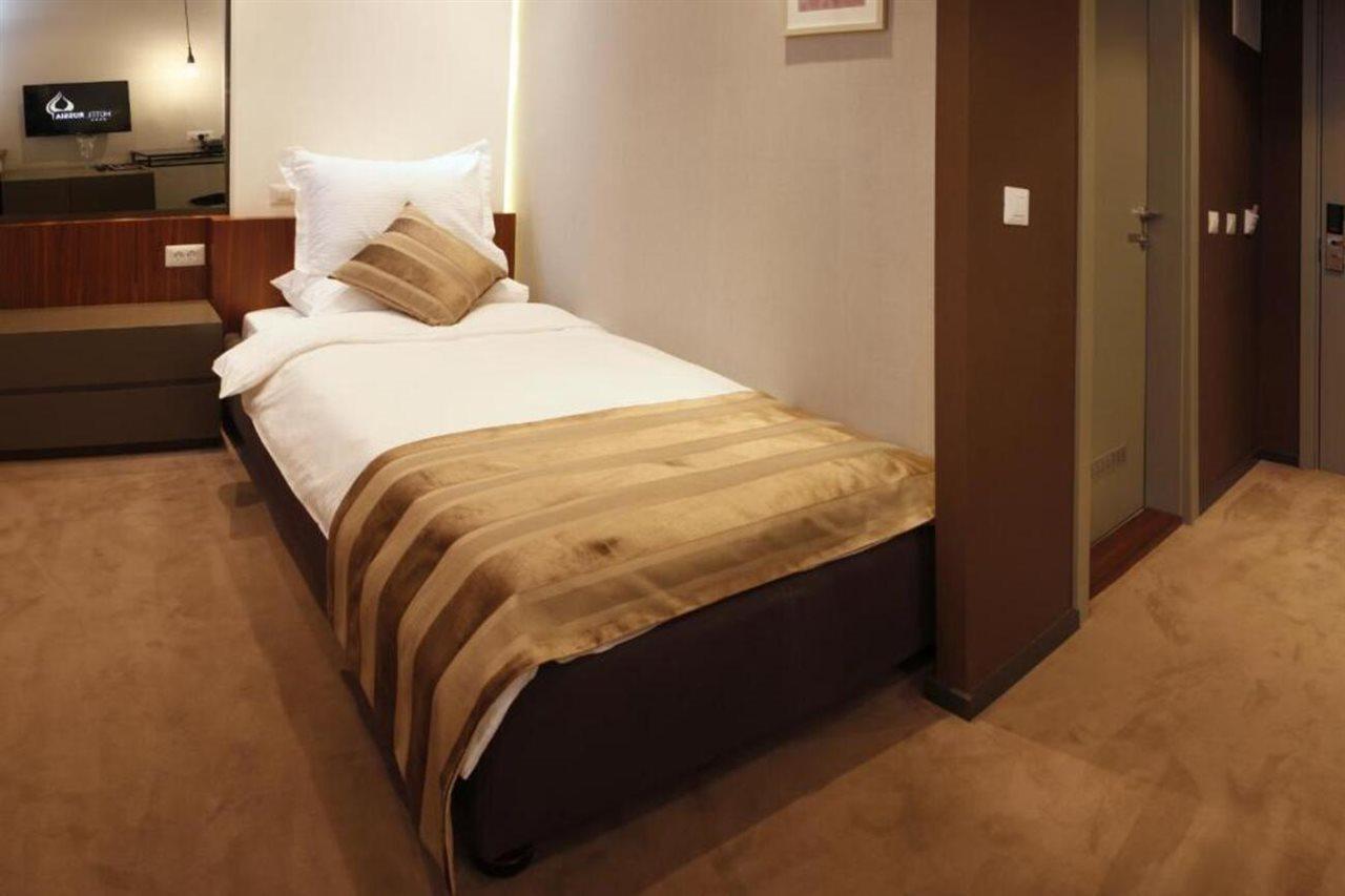 Hotel Russia Skopje Bagian luar foto
