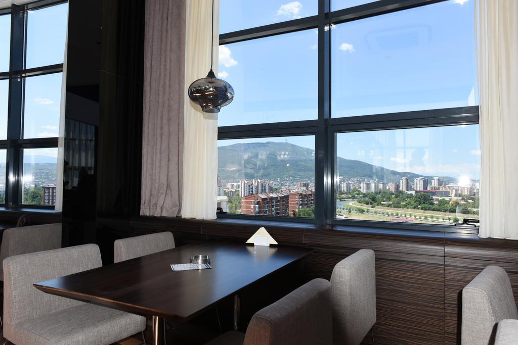 Hotel Russia Skopje Bagian luar foto