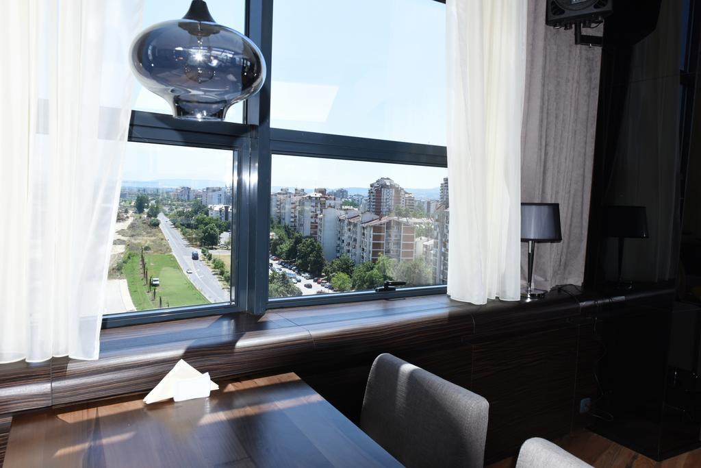 Hotel Russia Skopje Bagian luar foto