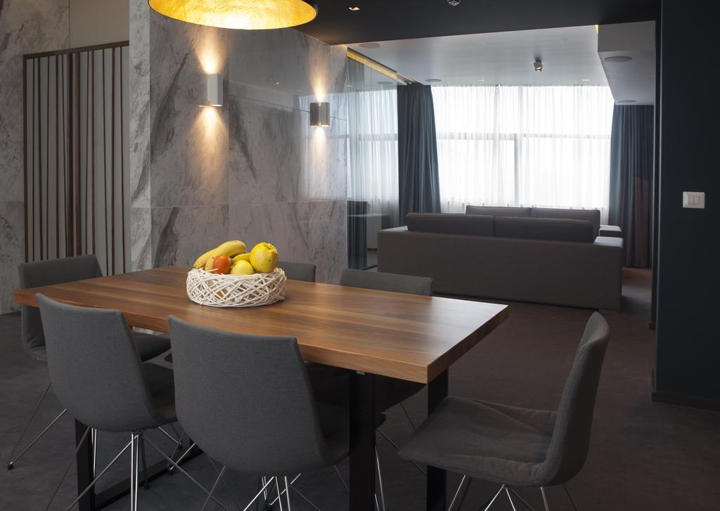 Hotel Russia Skopje Bagian luar foto
